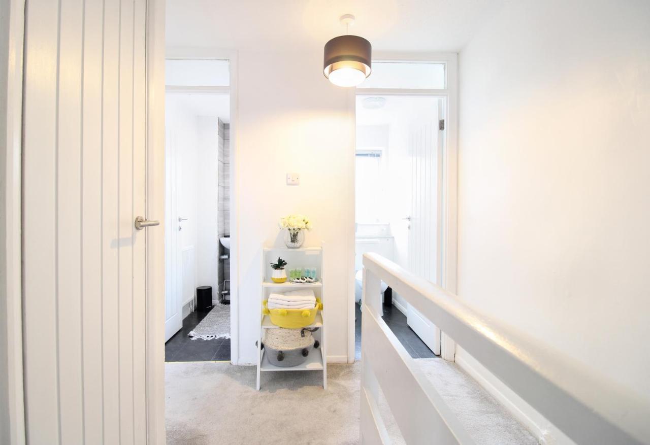 Virexxa Aylesbury Centre Apartment Luaran gambar